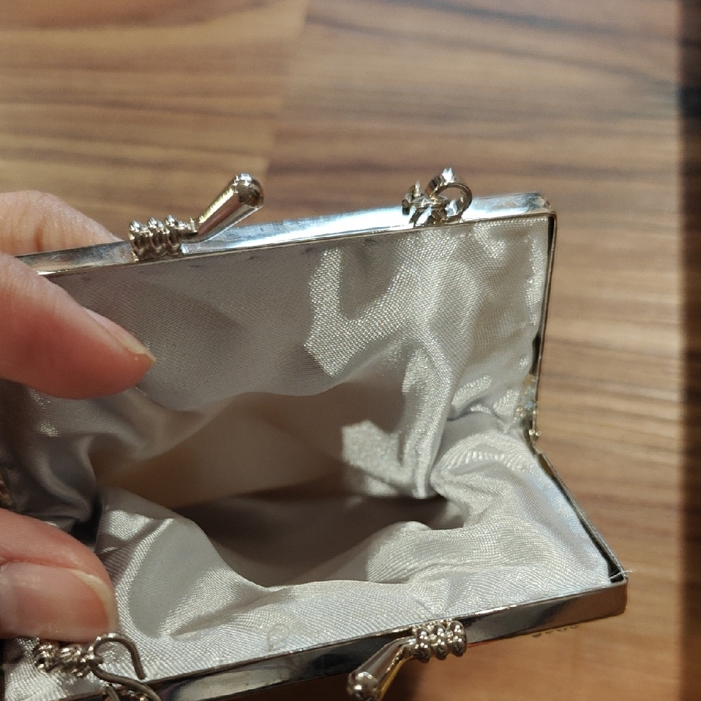 Source Unknown Shimmering Gold Sequin Wristlet - image 3